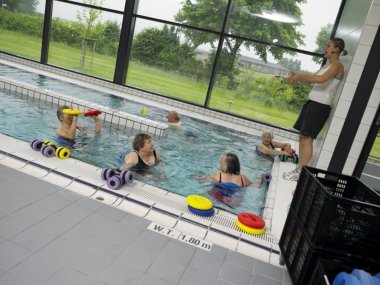 Schwimmbecken